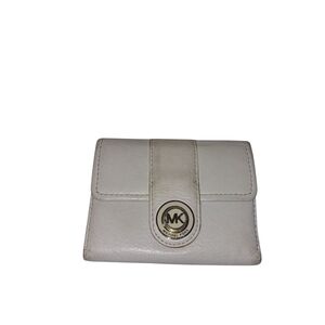 Michael Kors Cream Wallet